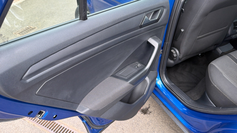 Volkswagen T-Roc 1.0 TSI Life 5dr Petrol Hatchback